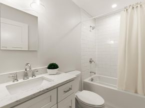 7 Barracks Road 7, Hudson MA 01749