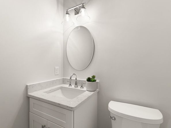 7 Barracks Road 7, Hudson MA 01749