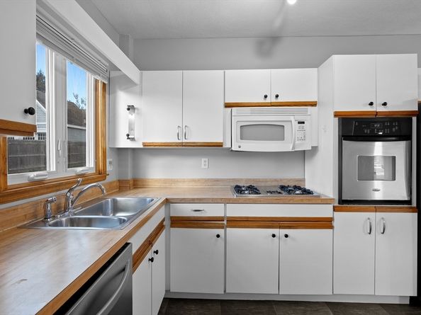 21 Franklin Street, Woburn MA 01801