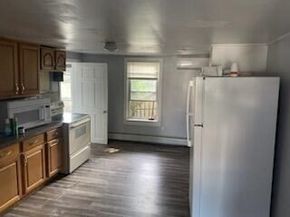 52 Moran St, Gardner MA 01440