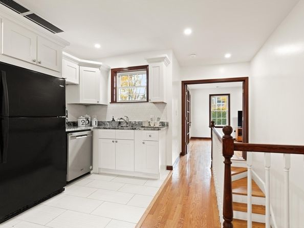 313 South Street, Reading MA 01867