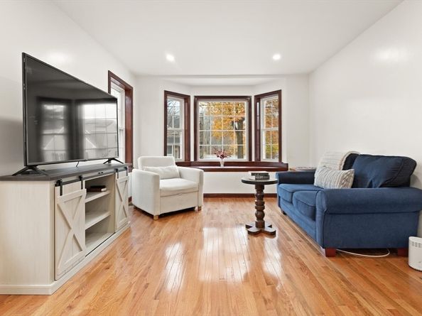 313 South Street, Reading MA 01867