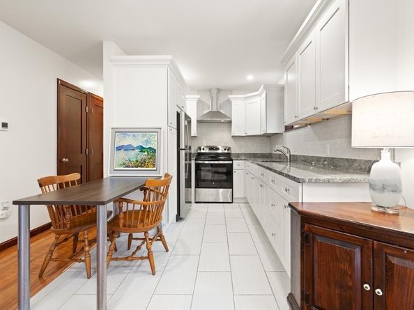 313 South Street, Reading MA 01867