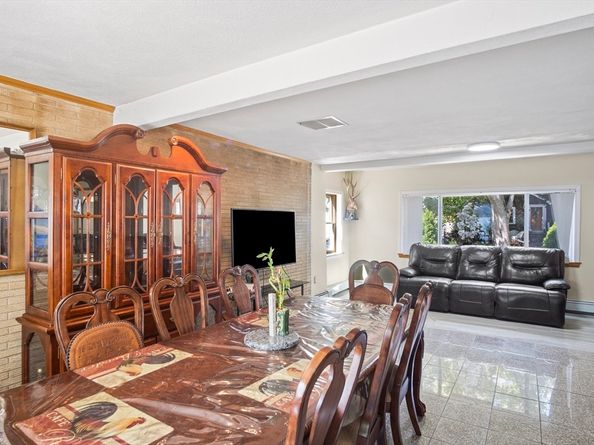 28 Eustis, Saugus MA 01906