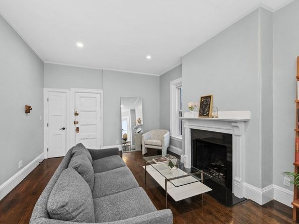 1880 Beacon St 6, Brookline MA 02445