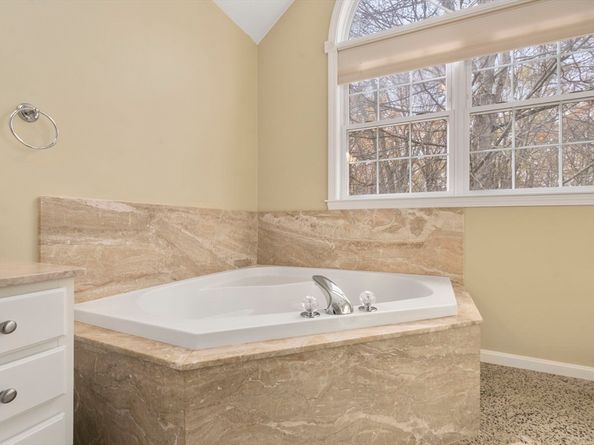 20 Beauregard Circle, Marlborough MA 01752