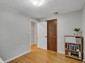 16 Glen Rd, Reading MA 01867