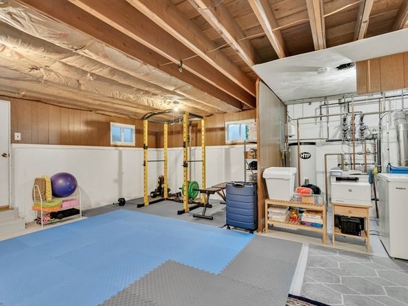 16 Glen Rd, Reading MA 01867