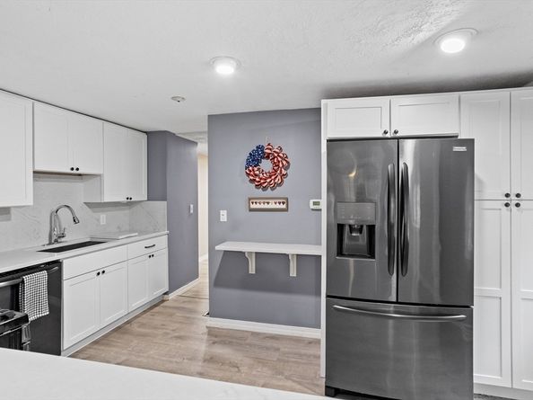 16 Middlesex Street 4, Chelmsford MA 01863