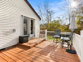 563 County Road, Rochester MA 02576