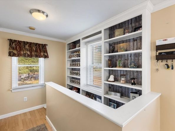 563 County Road, Rochester MA 02576