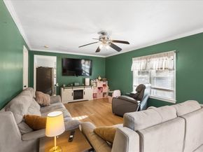 563 County Road, Rochester MA 02576