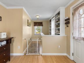 563 County Road, Rochester MA 02576