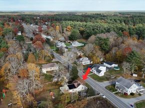 563 County Road, Rochester MA 02576