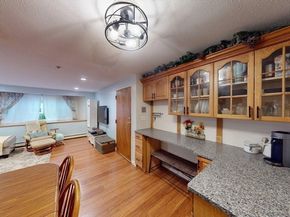 365 Washington St 5, Norwood MA 02062