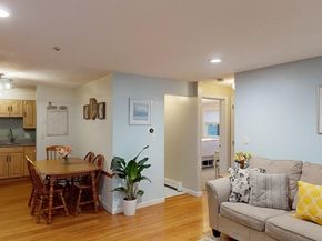 365 Washington St 5, Norwood MA 02062
