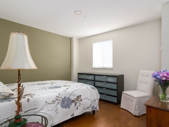 65 Lake Ave 220, Worcester MA 01604