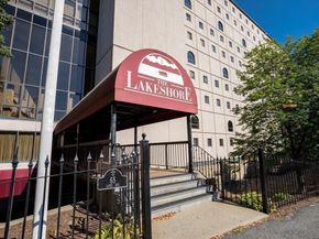 65 Lake Ave 220, Worcester MA 01604