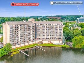 65 Lake Ave 220, Worcester MA 01604