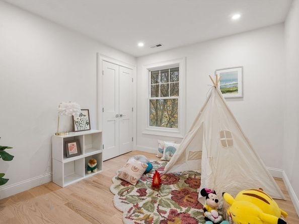 200 Claflin, Belmont MA 02478