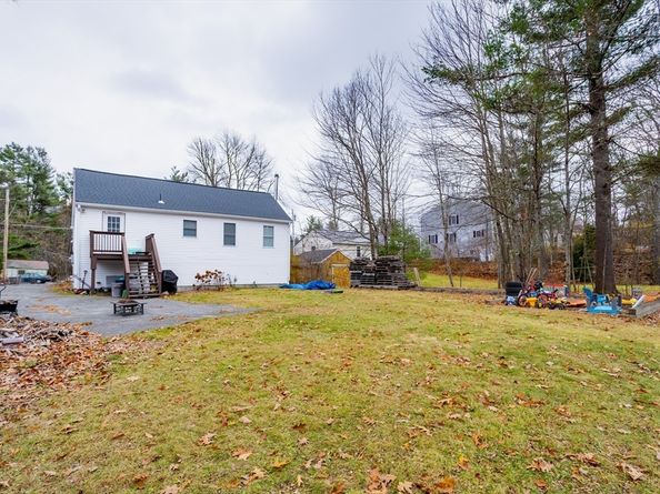 277 Lovewell St, Gardner MA 01440