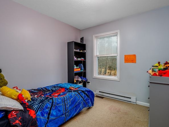 277 Lovewell St, Gardner MA 01440