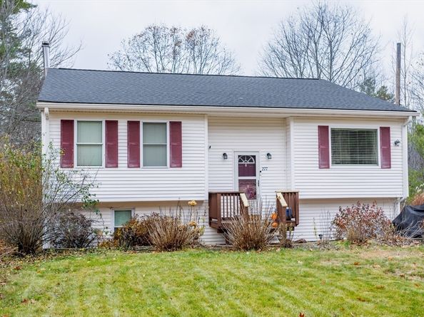 277 Lovewell St, Gardner MA 01440