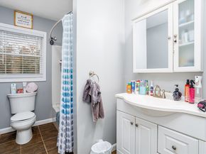 277 Lovewell St, Gardner MA 01440