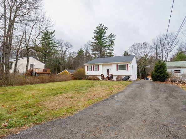277 Lovewell St, Gardner MA 01440