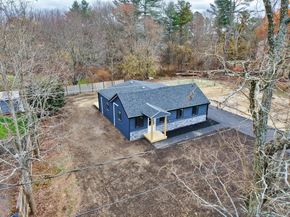 4 Water St, Lakeville MA 02347