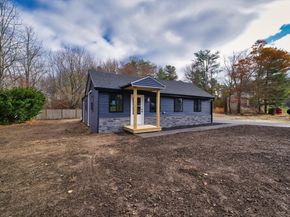 4 Water St, Lakeville MA 02347