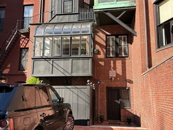 12 Marlborough St 1, Boston MA 02116