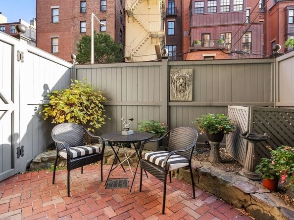 12 Marlborough St 1, Boston MA 02116