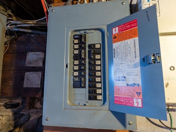 312 Shaw St, Braintree MA 02184