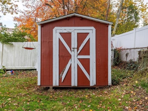 312 Shaw St, Braintree MA 02184