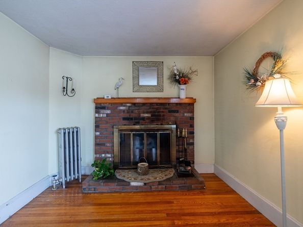 312 Shaw St, Braintree MA 02184