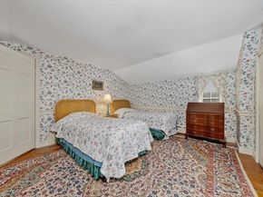 102 Central St, Hingham MA 02043