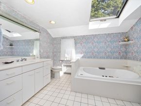 102 Central St, Hingham MA 02043