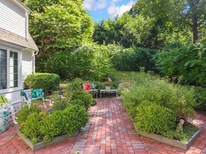 102 Central St, Hingham MA 02043