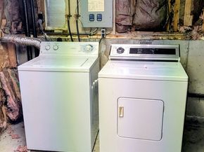 41 Walnut Hill Dr, Worcester MA 01602