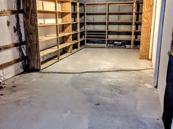 41 Walnut Hill Dr, Worcester MA 01602