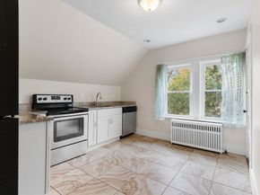 5 Larchmont Road 3, Salem MA 01970