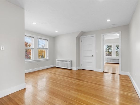 5 Larchmont Road 3, Salem MA 01970