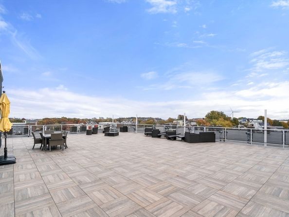 950 Broadway 14, Chelsea MA 02150