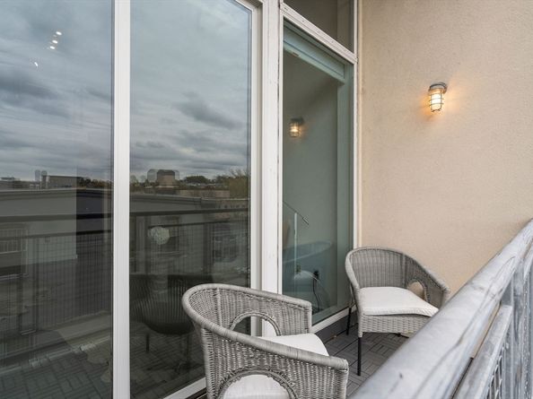 950 Broadway 14, Chelsea MA 02150