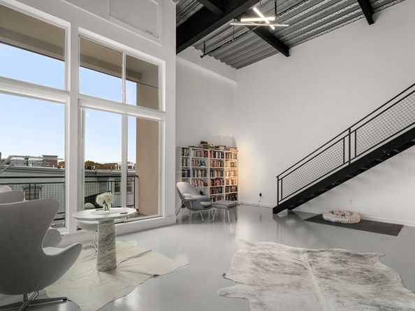 950 Broadway 14, Chelsea MA 02150