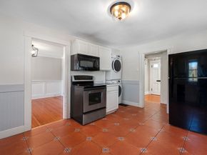 5 Summit St 5, Northbridge MA 01588