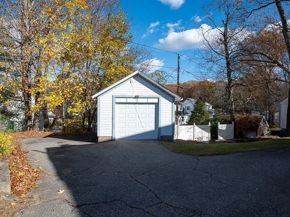 5 Summit St 5, Northbridge MA 01588
