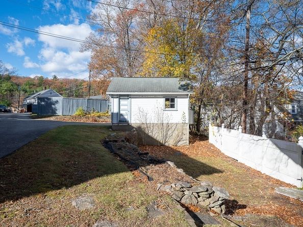 5 Summit St 5, Northbridge MA 01588