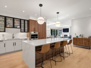 148 Weston Rd 208, Wellesley MA 02482